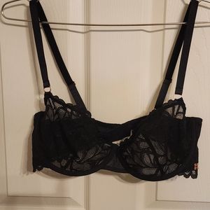 New without tags Savage X Fenty Unlined Lace Bra size 36DD